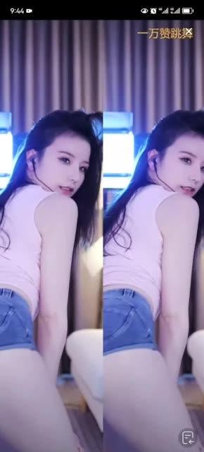 网易CC星莱铛铛100分钟一镜到底舞蹈视频,超长表演欣赏 网易CC星莱铛铛100分钟一镜到底舞蹈视频,超长表演欣赏