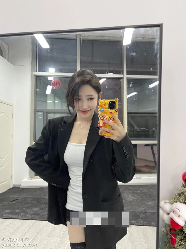 斗鱼直播热门主播vivi小小酥舞蹈视频走红–清新可爱舞姿吸引众多观众 斗鱼直播热门主播vivi小小酥舞蹈视频走红–清新可爱舞姿吸引众多观众