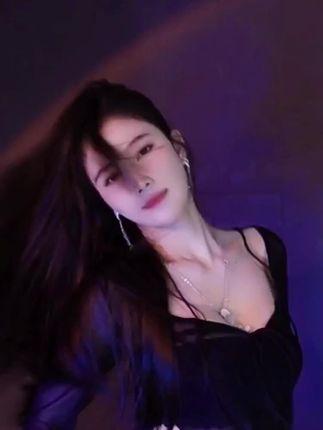 斗鱼萌七最新跳舞视频，观看萌七最新发布的跳舞视频合集