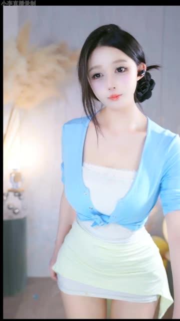 CC丸子超凶至尊版定制舞蹈，粉丝为什么如此痴迷？