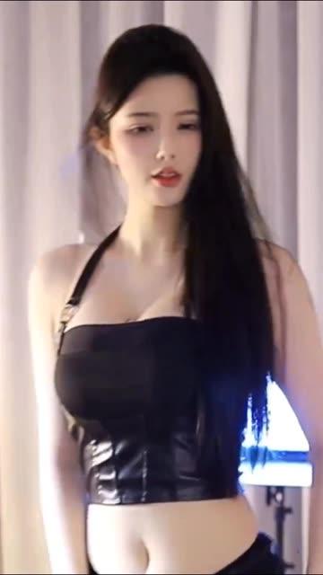 网易CC小燃燃舞蹈合集，私人订制视频如何预约？