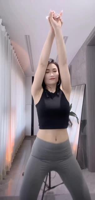 斗鱼乔妹eve定制，探索乔妹为粉丝定制的专属舞蹈