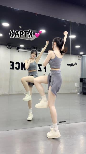 网易CC主播椰羊妹妹土豪千元定制热舞合集，奢华享受