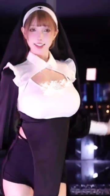 网易CC深田老师最新定制舞蹈内容，精彩不断更新