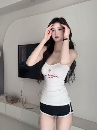 虎牙小羊炖土豆定制视频解析，深入了解她的创作过程