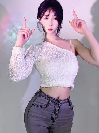 网易CC奶尤碎花裙高光时刻，粉丝心中不可替代的经典