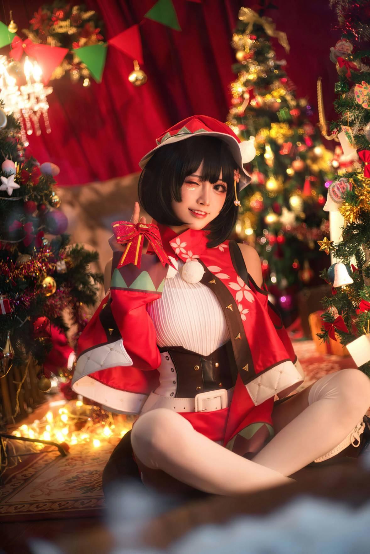 只是简言图片照片查看，“负重”前行的靓妹