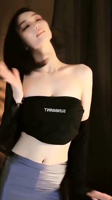 刘钞钞早期视频回顾,她的成名之路全解读 刘钞钞早期视频回顾,她的成名之路全解读