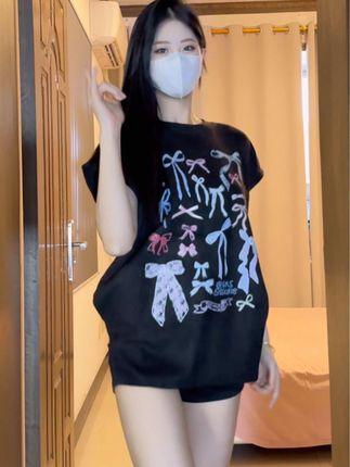 蓝云小园与乔乔的直播互动，合作中的亮点解析