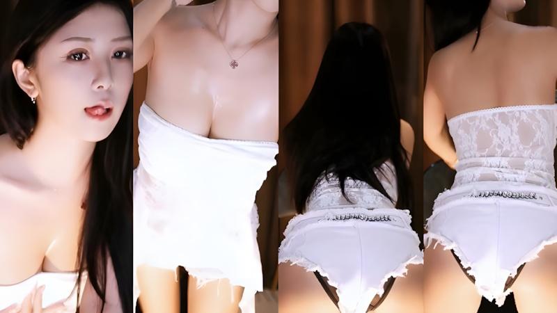 网易CC何可可可付费群定制超短裤精油热舞1v/412.2M