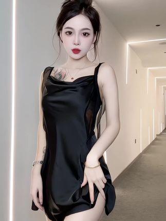 糊涂小Y1拉伸衣服事件回顾,独特舞蹈风格吸引粉丝关注 糊涂小Y1拉伸衣服事件回顾,独特舞蹈风格吸引粉丝关注