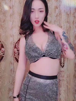 快手一个小球球QQ群视频分享,小球球的群内定制视频如何获取? 快手一个小球球QQ群视频分享,小球球的群内定制视频如何获取?