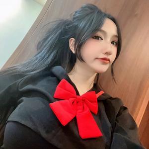 雅恩北北喷水舞蹈视频，直播间的趣味瞬间