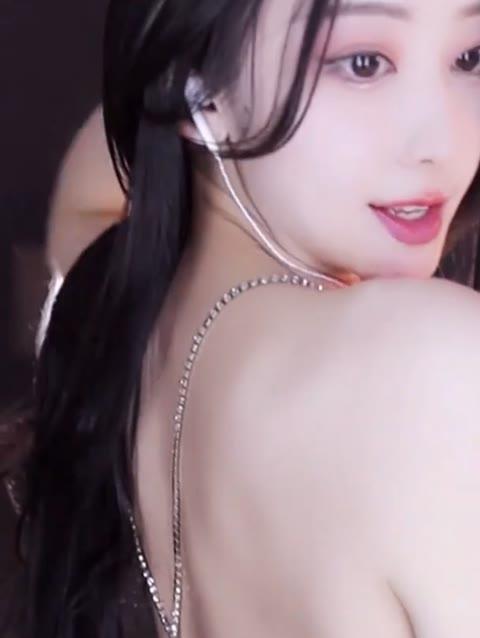 Bigolive@垚曦密码房透视丁字热舞，带你揭秘直播中的惊艳瞬间