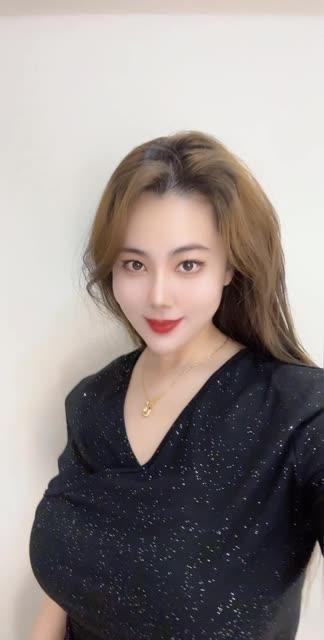 快手网红安妮朵朵舞蹈精华，从抖音到快手的火热舞台