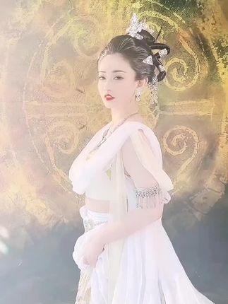 一个小球球付费定制舞蹈合集，小球球的私人视频你都看了吗？