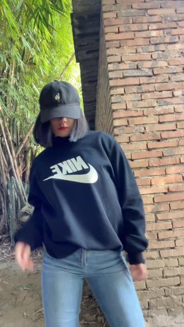 安琪悦舞蹈作品推荐,网红舞蹈女神的魅力解析 安琪悦舞蹈作品推荐,网红舞蹈女神的魅力解析