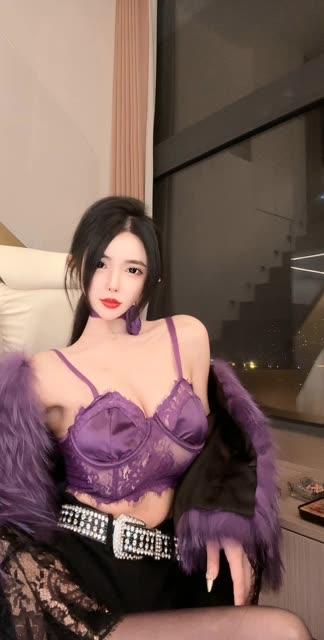 快手舞蹈达人雪儿baby档案揭秘，她的过去与现在