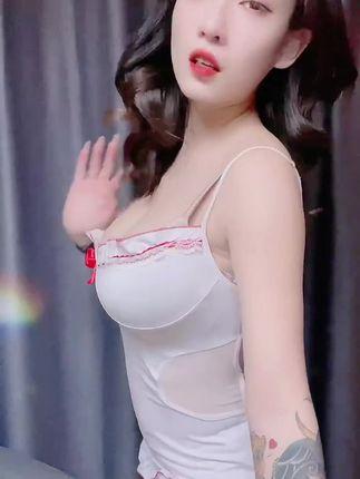 快手一个小球球经典舞蹈合集,她的舞蹈视频为何如此火爆? 快手一个小球球经典舞蹈合集,她的舞蹈视频为何如此火爆?