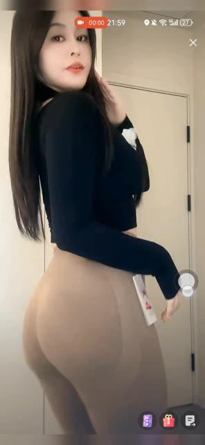 快手檬酱摇臀舞最新资源,粉丝抢购的热门视频 快手檬酱摇臀舞最新资源,粉丝抢购的热门视频