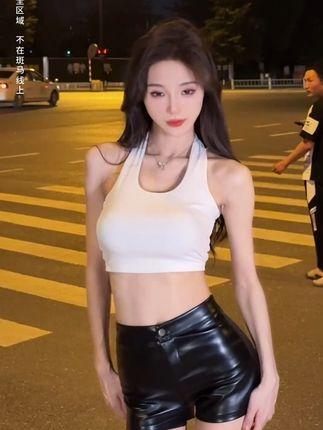 万万跳舞椅子舞，万万热门椅子舞动作解析