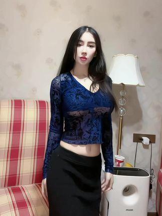 冰泉女神是谁？追溯她的成名历程与平台影响力