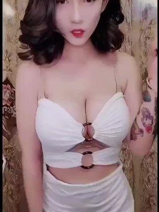 快手一个小球球QQ群视频分享,小球球的群内定制视频如何获取? 快手一个小球球QQ群视频分享,小球球的群内定制视频如何获取?