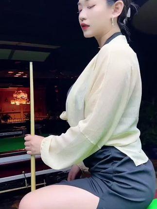 快手一个小球球G定制视频价格解析，私人订制是否物有所值？