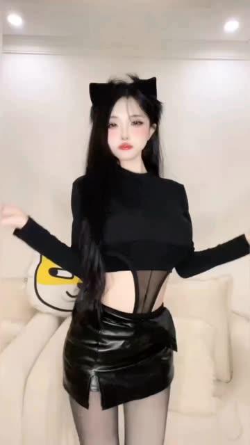 快手檬酱摇臀舞最新资源,粉丝抢购的热门视频 快手檬酱摇臀舞最新资源,粉丝抢购的热门视频