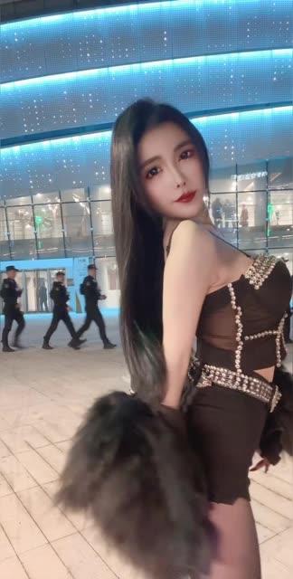 雪儿baby私人订制舞蹈受欢迎的秘密，为何如此吸引粉丝？