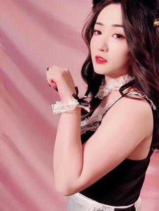 一个小球球定制舞蹈视频合集，私人定制视频资源全曝光