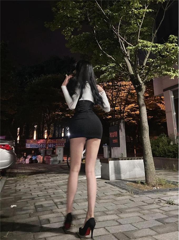 抖音软糖熊微密付费视频,直播互动弹幕热潮 抖音软糖熊微密付费视频,直播互动弹幕热潮