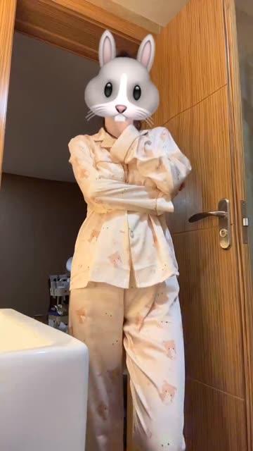 小艾baby视频合集下载，如何获取她的热门视频？