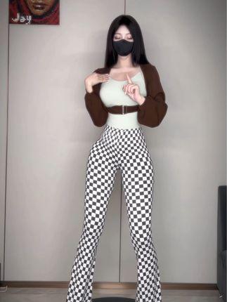 抖音阿尔卑香小狗子是谁？从普通女孩到网络红人，她的崛起之路