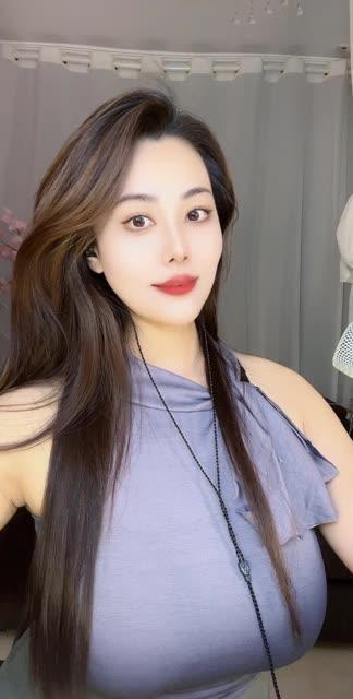 快手网红安妮朵朵舞蹈精华，从抖音到快手的火热舞台