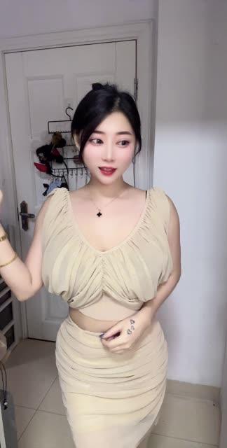 快手小奶球私人订制视频曝光，小奶球的视频资源