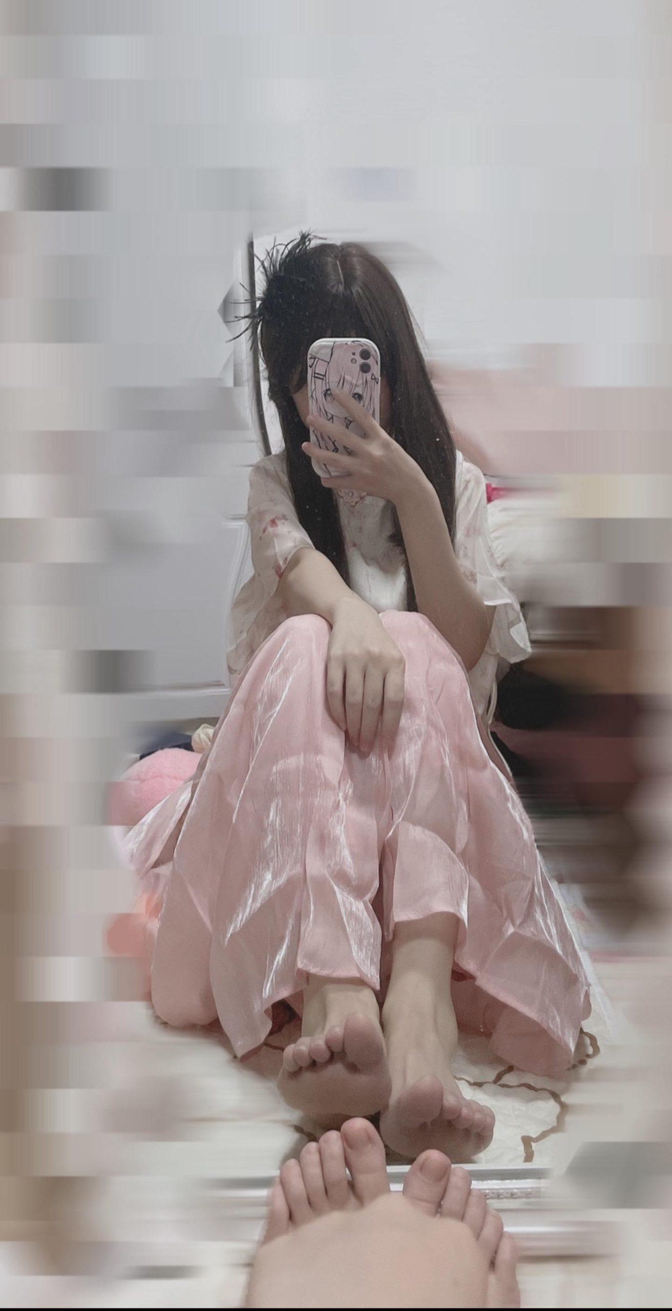 脸红Dearie直播平台揭秘，探索她的直播世界！