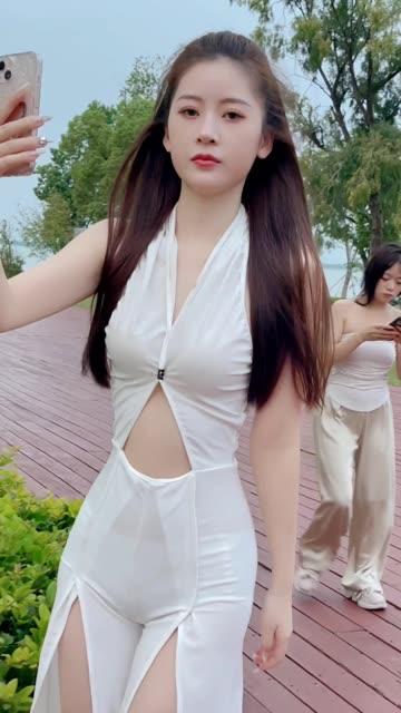 安琪悦舞蹈作品推荐,网红舞蹈女神的魅力解析 安琪悦舞蹈作品推荐,网红舞蹈女神的魅力解析