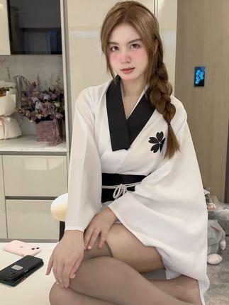 抖音八酱极限1v3的精彩解读，分析八酱与榜一大哥的对决故事