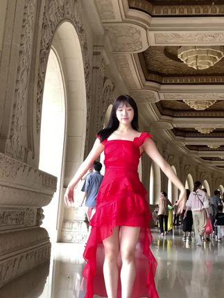 欣赏立盐盐舞蹈风采,她为何能吸引无数粉丝? 欣赏立盐盐舞蹈风采,她为何能吸引无数粉丝?