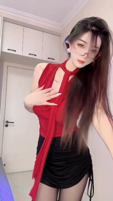 快手舞蹈达人雪儿baby档案揭秘，她的过去与现在