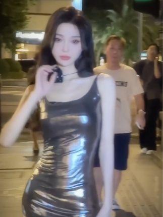 万万跳舞椅子舞，万万热门椅子舞动作解析