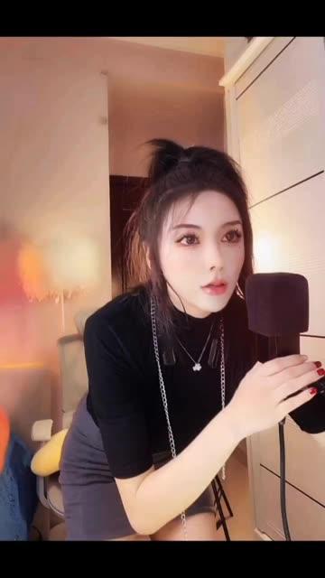 快手二姐疼你早期视频复盘，从初期到巅峰的精彩回顾