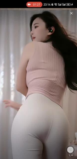 快手檬酱摇臀舞最新资源,粉丝抢购的热门视频 快手檬酱摇臀舞最新资源,粉丝抢购的热门视频