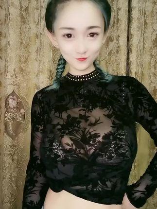 快手一个小球球私人定制舞蹈视频，专属视频内容为何如此吸引人？