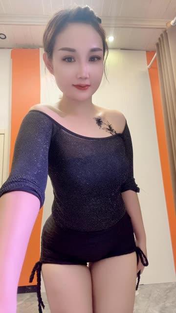 玲儿超甜私人定制热舞,如何定制属于你的独家舞蹈? 玲儿超甜私人定制热舞,如何定制属于你的独家舞蹈?