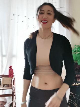 抖音小阿姨大王众筹热舞合集,小阿姨大王最热舞蹈资源 抖音小阿姨大王众筹热舞合集,小阿姨大王最热舞蹈资源