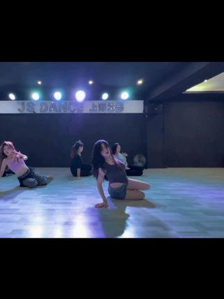 洛幽幽改名叫什么?新名字背后的故事 洛幽幽改名叫什么?新名字背后的故事