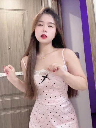 快手妹子温柔苗跳舞合集，最具吸引力的视频分享