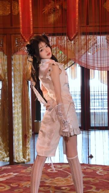 抖音你的泡泡热舞全揭秘,她的热舞视频是真是假? 抖音你的泡泡热舞全揭秘,她的热舞视频是真是假?